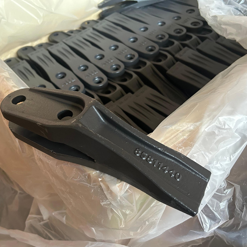  مصنع محترف في تصنيع سعر المصنع 85811440 حفارة جرافة الحصول على أجزاء دلو الأسنان