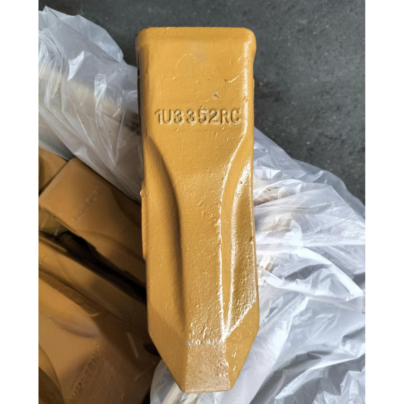  مصنع قطع الغيار الاحترافي في تصنيع أسنان دلو الحفار 616464 1U3352RC