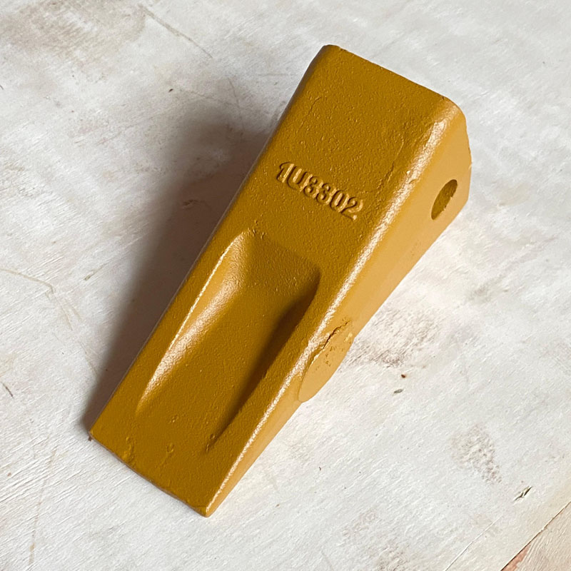 جودة عالية 1u3302 قطع غيار حفارة سبائك الصلب دلو الأسنان