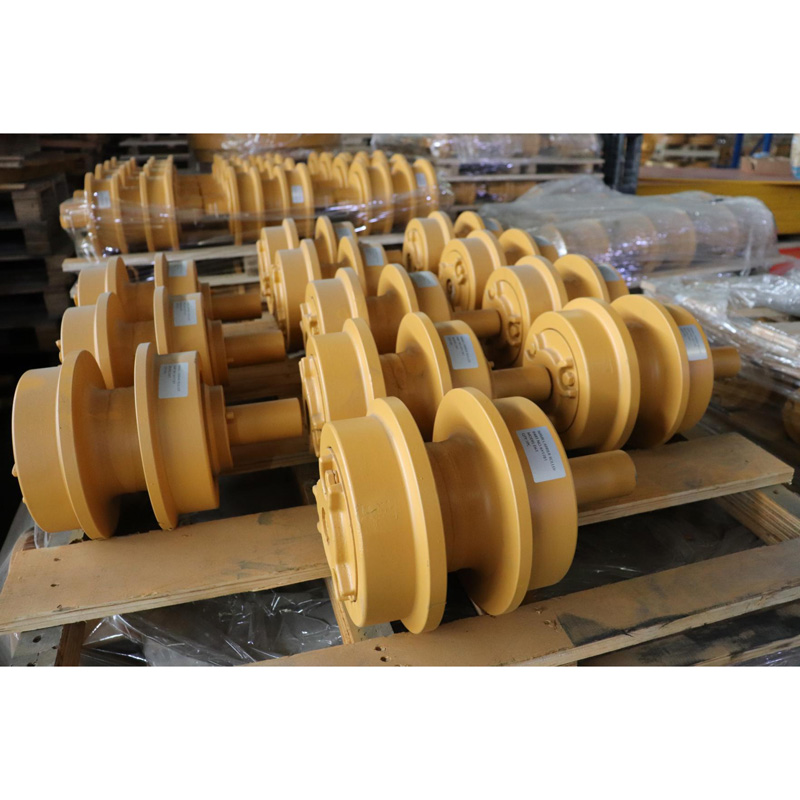 قطع غيار حفارة صغيرة مستعملة جديدة للبلدوزر D6T 6Y1871 Carrier Roller